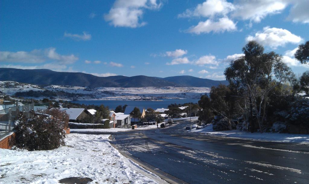 Jindabyne Guest House ภายนอก รูปภาพ